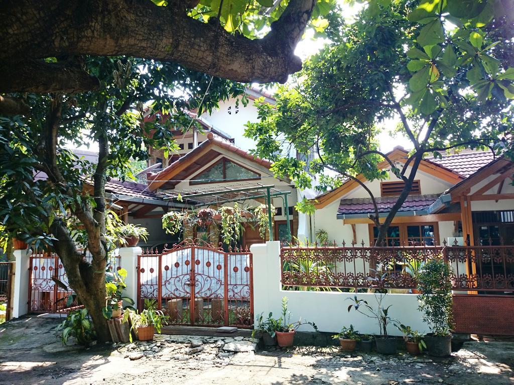 Hostel Bogor Kültér fotó